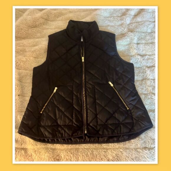 Women’s Old Navy Vest (Black) - Picture 1 of 2